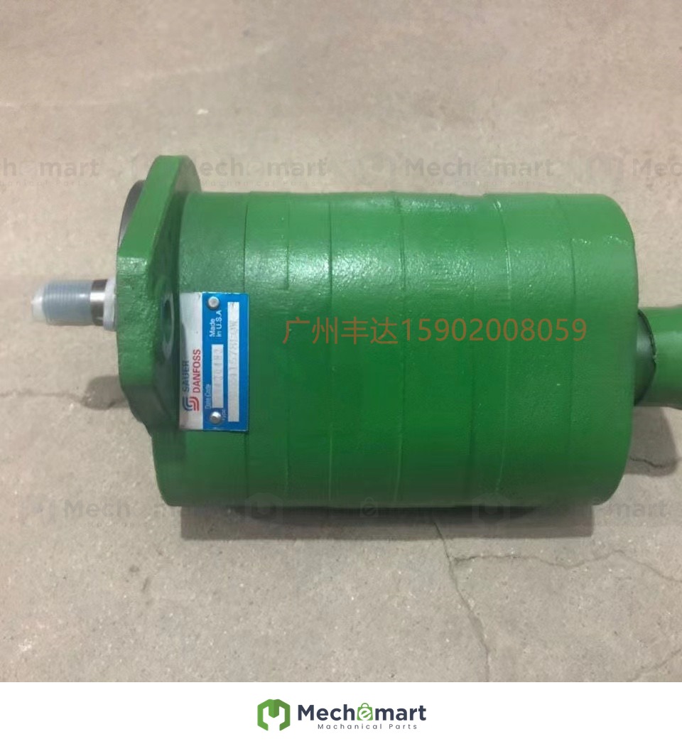 DEER 904-1204 tractor parts hydraulic lift gear pump RE241578