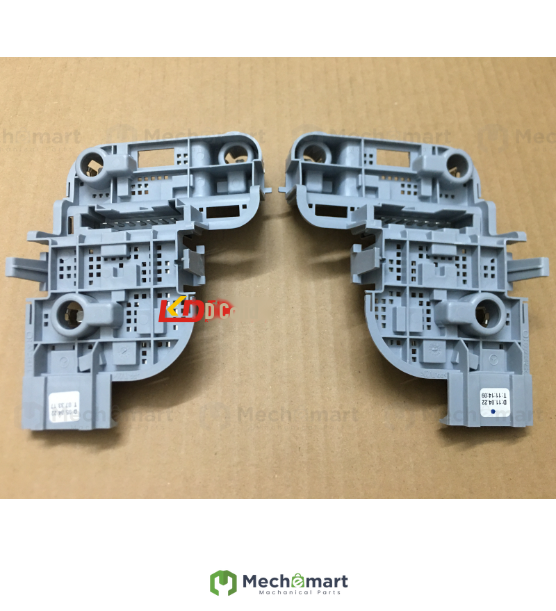 Suitable for Mercedes-Benz W204 taillight base C180C200 circuit board C250 brake light holder C300C350