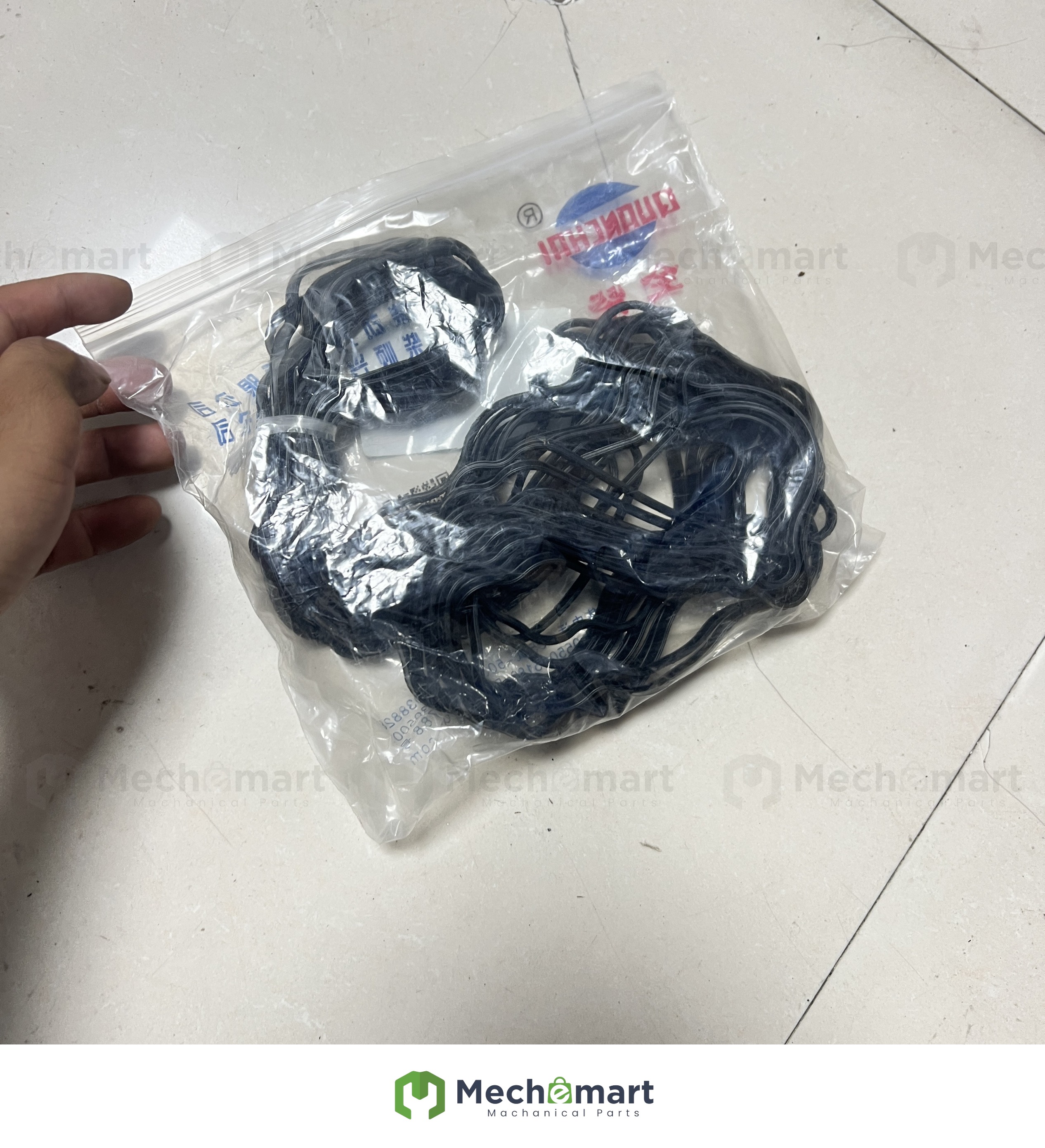 Quanchai QC490/4C2 engine cylinder head cover seal ring 2409001120300 valve chamber cover gasket