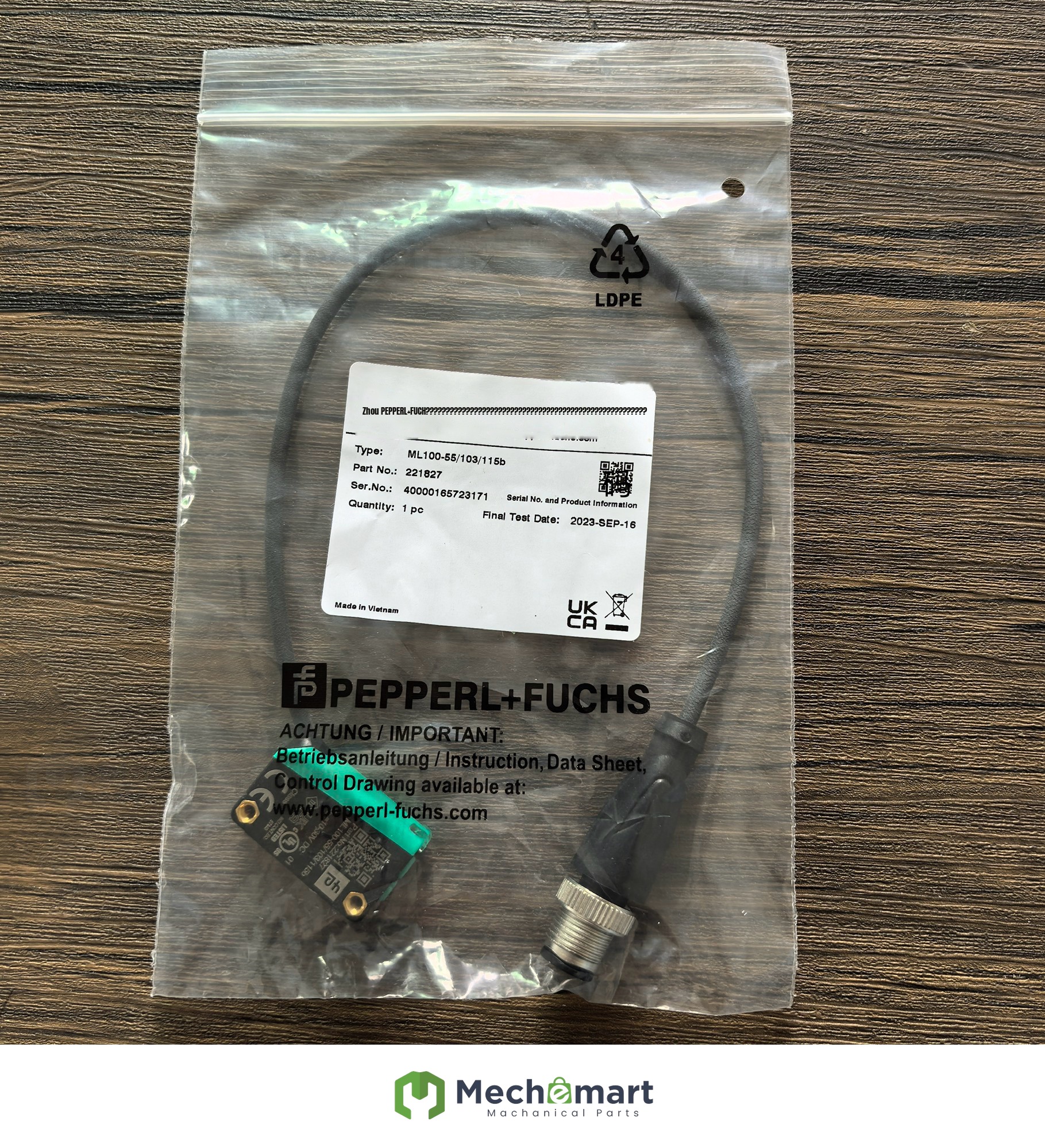 Brand new original genuine Pepperl+Fuchs ML100-55/103/115b photoelectric switch 221827 in stock