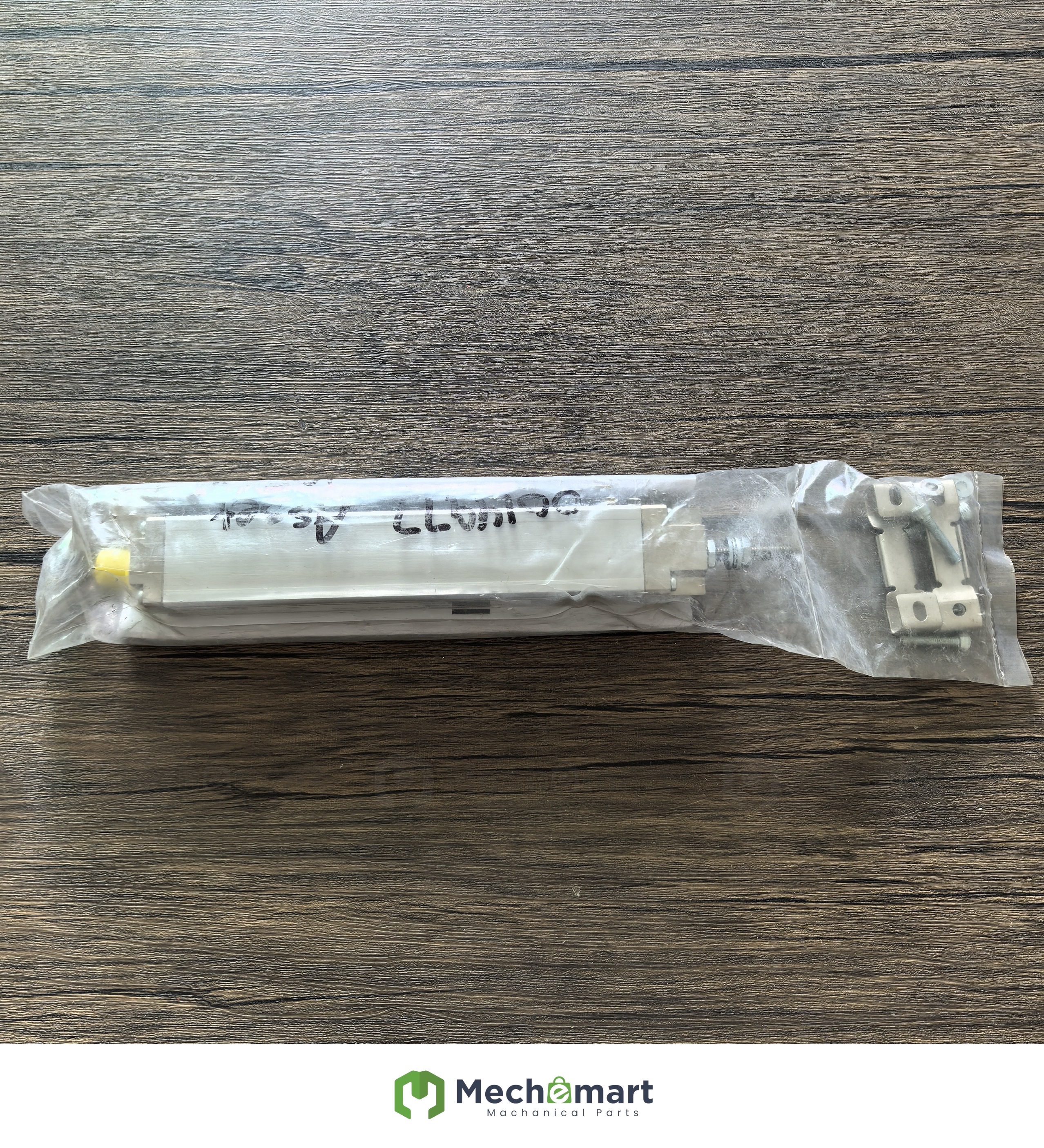 Brand new genuine Balluff BIW0002 displacement sensor BIW1-A310-M0100-P1-S115